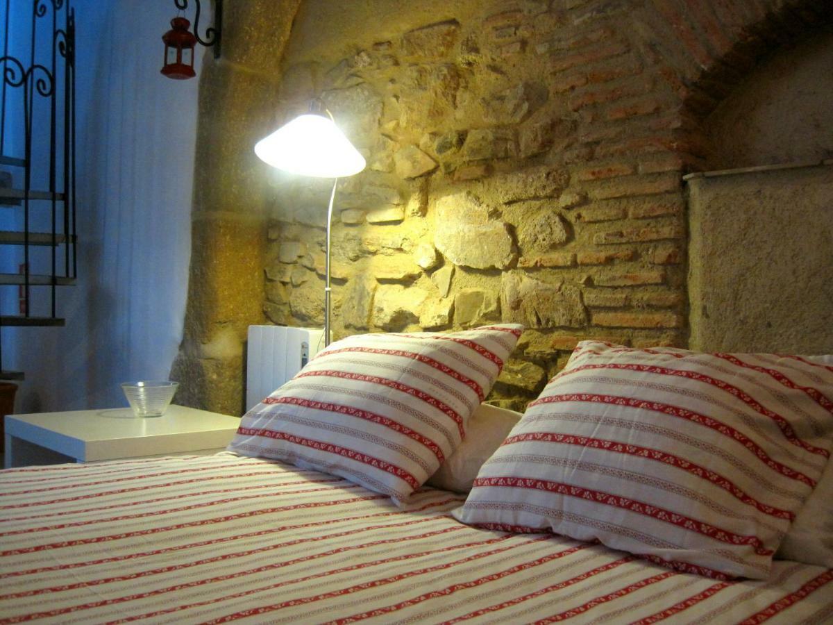 La Casina De Piedra Encanto - Parte Antigua De Caces Eksteriør billede